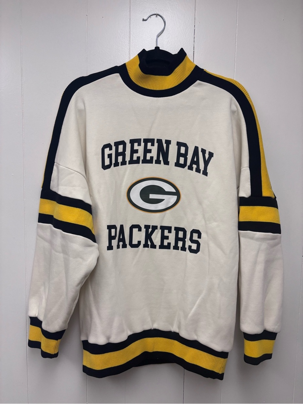 Green Bay Packers Cream Pullover Crewneck Sweatshirt